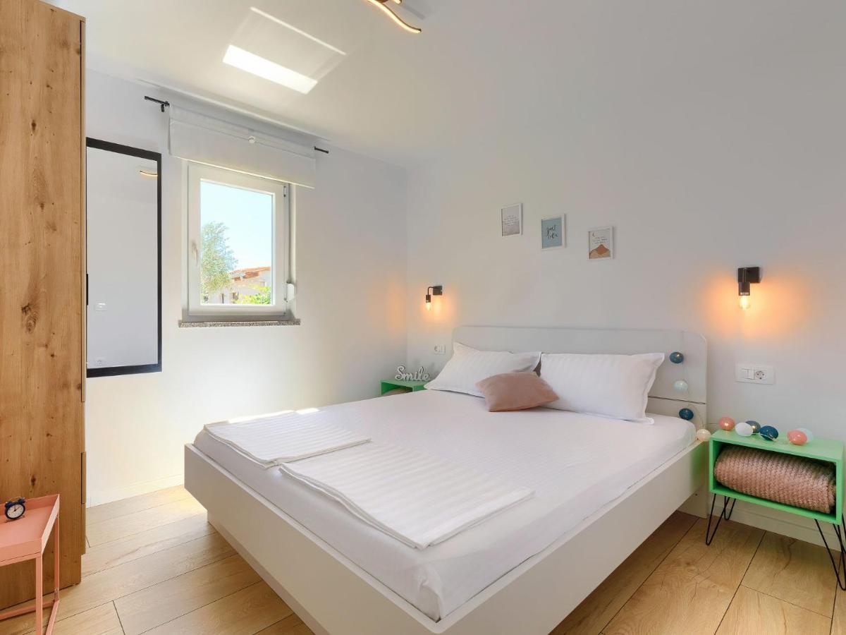 Holiday Home Laura By Interhome Pula Eksteriør billede